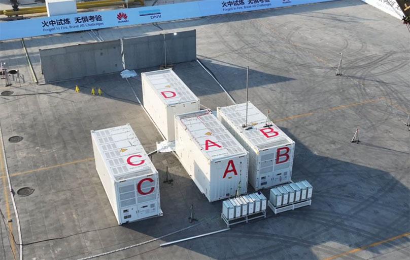 Le Conteneur de batteries Grid Forming de Huawei réussit un test d'allumage extrême avec succès
