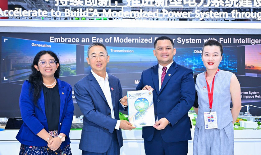 ASEAN Centre for Energy and Huawei Join Hands to Accelerate the Clean Energy Transition at SNEC 2025