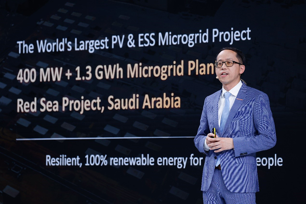 Das Maximum aus jedem Sonnenstrahl herausholen
    Huawei führt neue, intelligente PV-Produkte und -Lösungen ein und bleibt Branchenführer