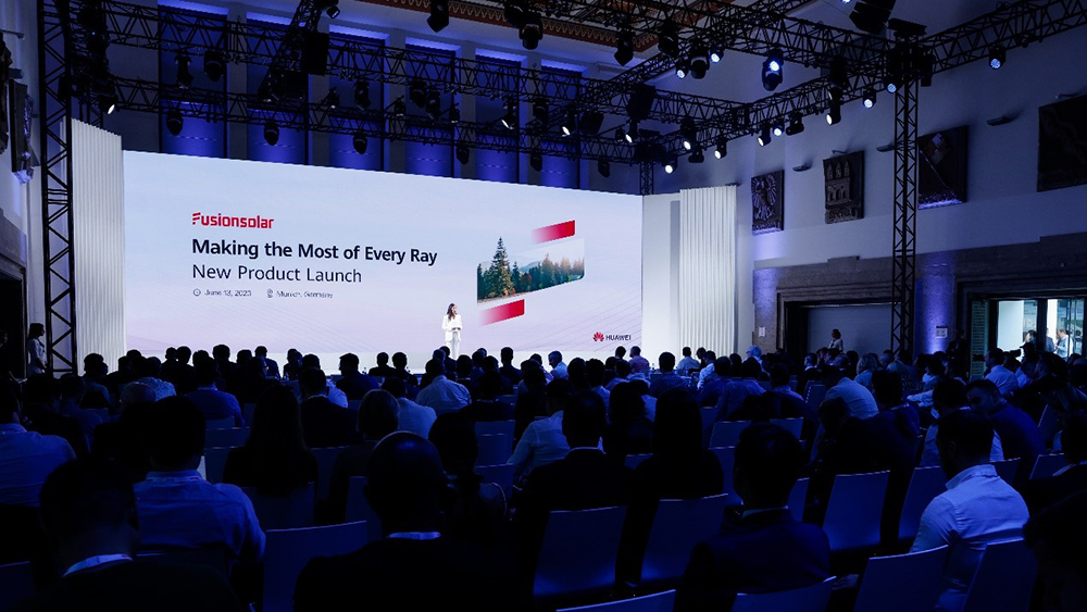 Das Maximum aus jedem Sonnenstrahl herausholen
    Huawei führt neue, intelligente PV-Produkte und -Lösungen ein und bleibt Branchenführer